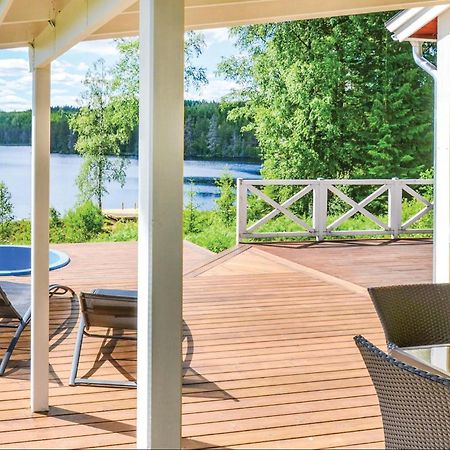 Nice Home In Sunne With Jacuzzi Alvsatern Exteriör bild
