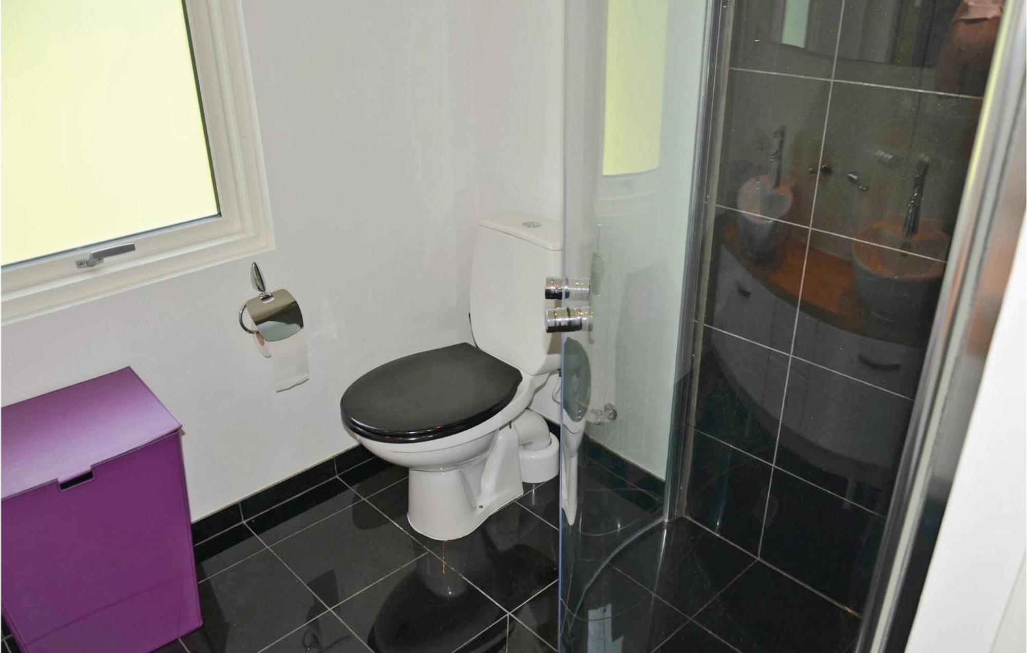 Nice Home In Sunne With Jacuzzi Alvsatern Exteriör bild