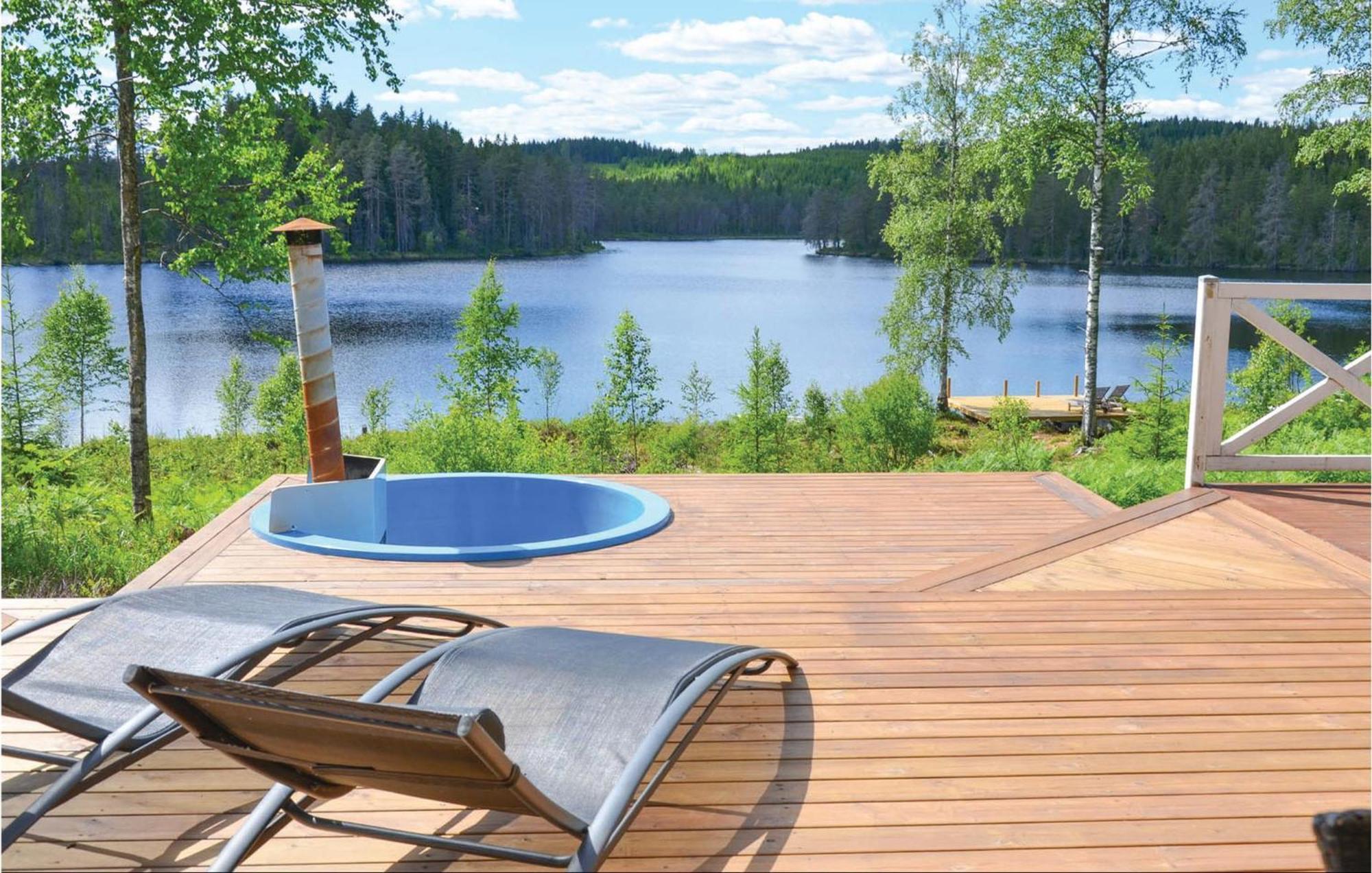 Nice Home In Sunne With Jacuzzi Alvsatern Exteriör bild
