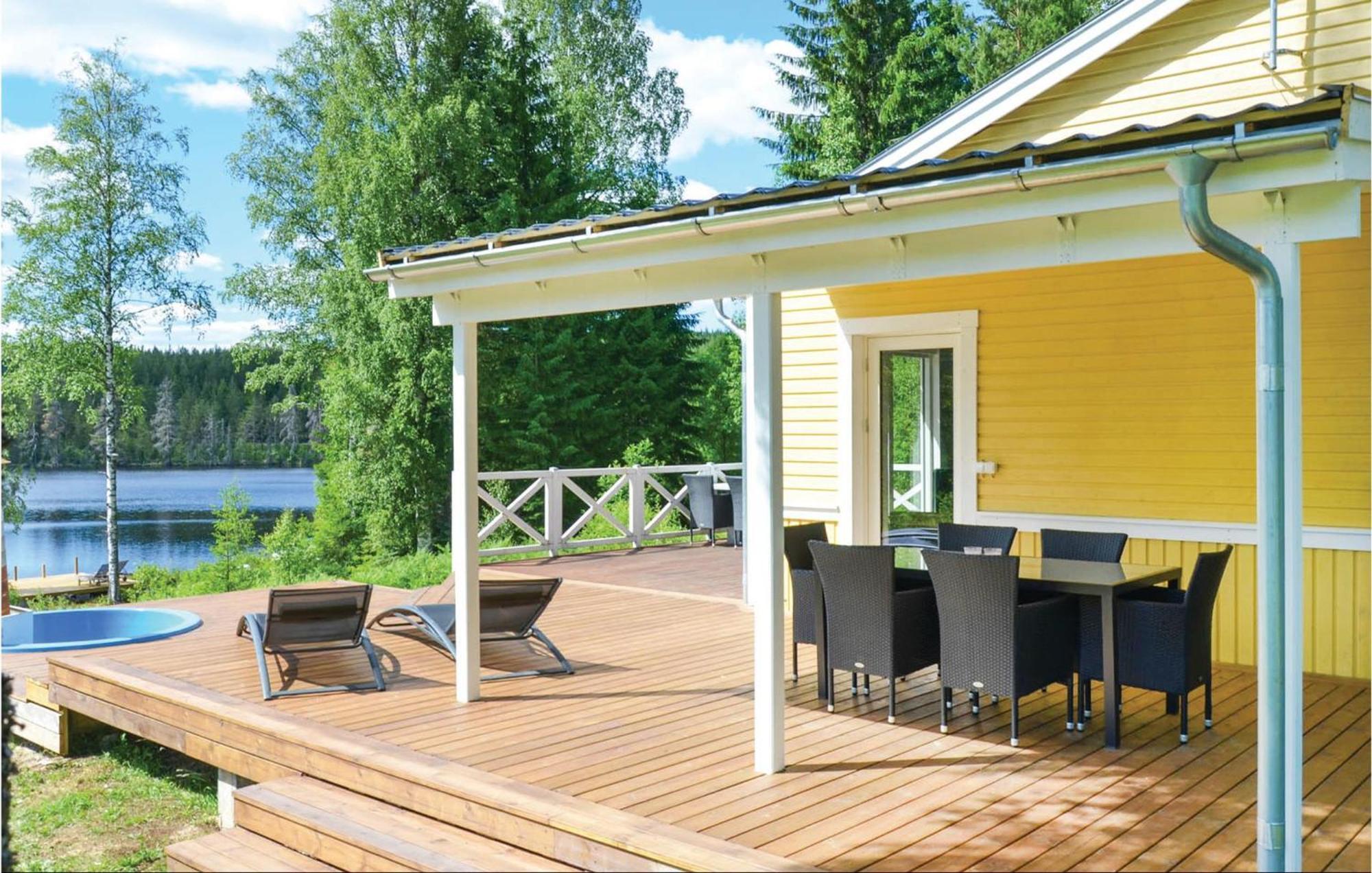 Nice Home In Sunne With Jacuzzi Alvsatern Exteriör bild