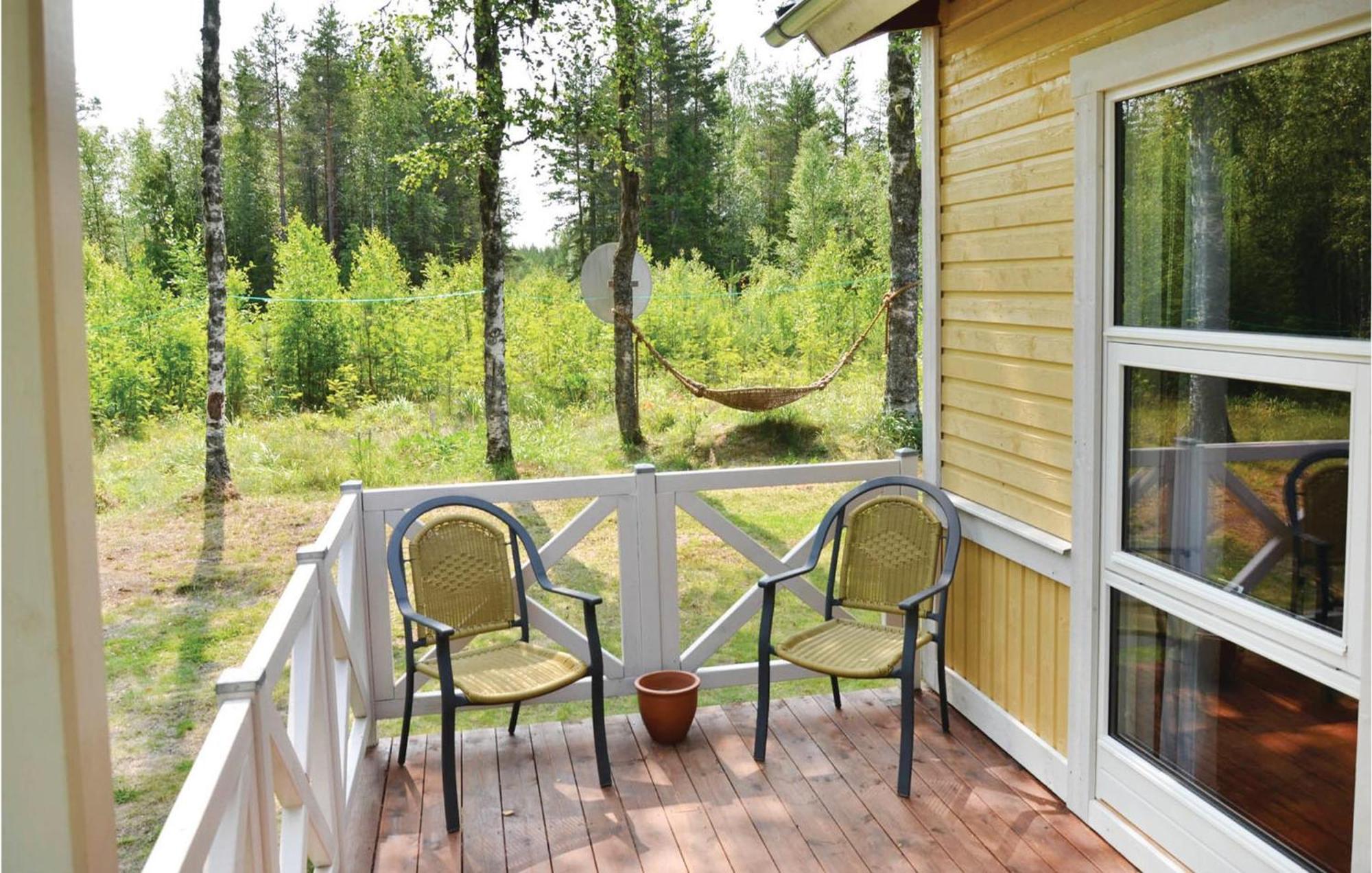 Nice Home In Sunne With Jacuzzi Alvsatern Exteriör bild