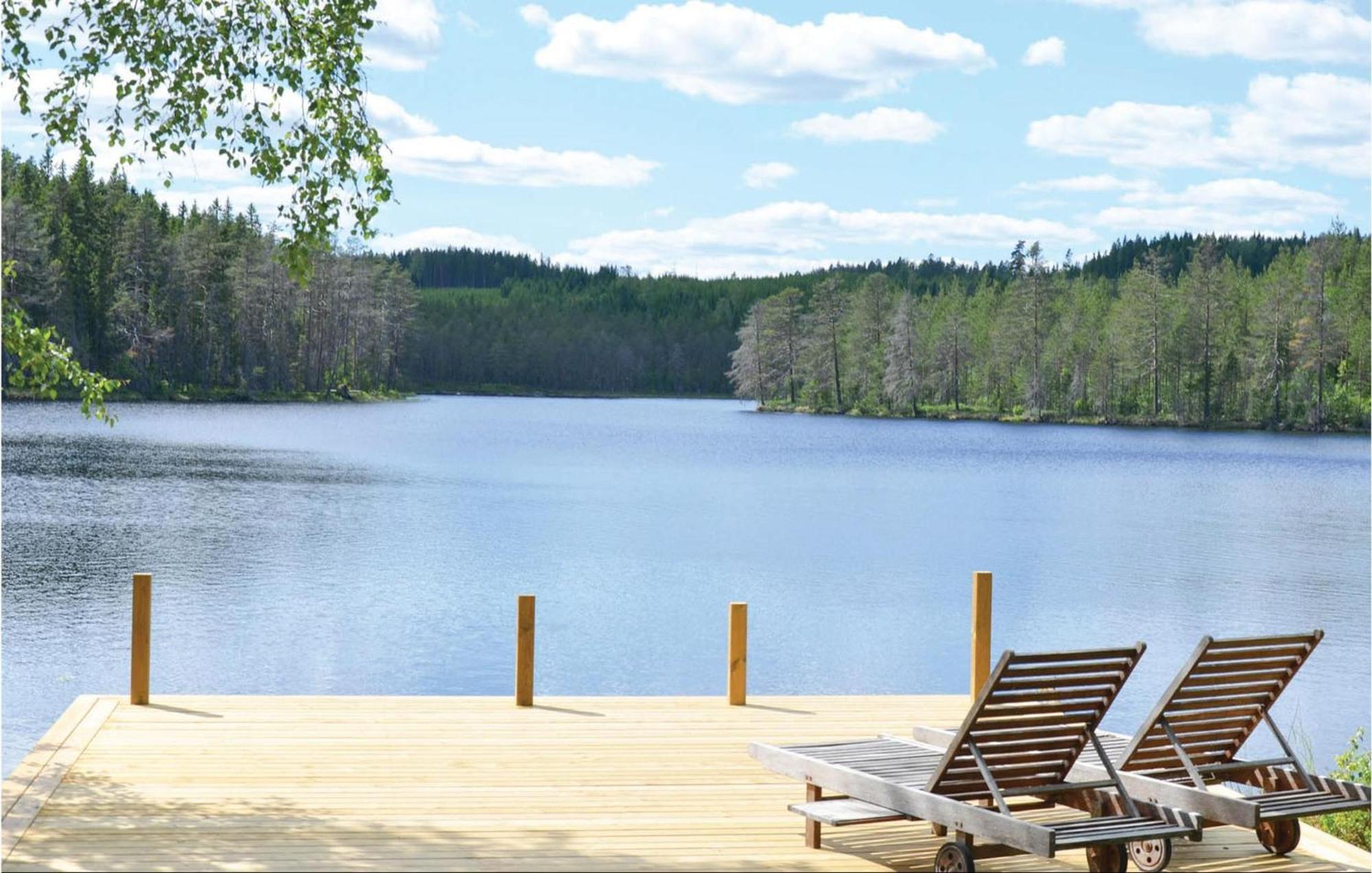 Nice Home In Sunne With Jacuzzi Alvsatern Exteriör bild
